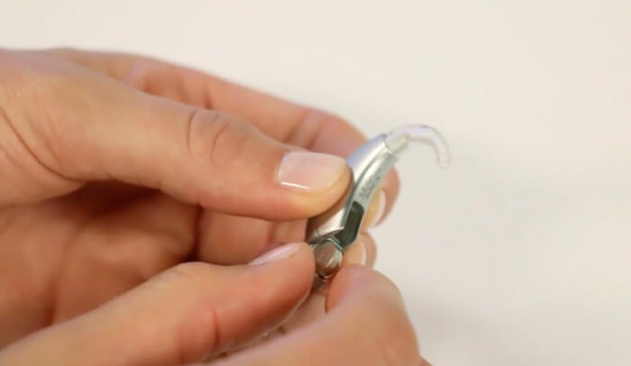 hearing starkey battery batteries change aids replacement aid